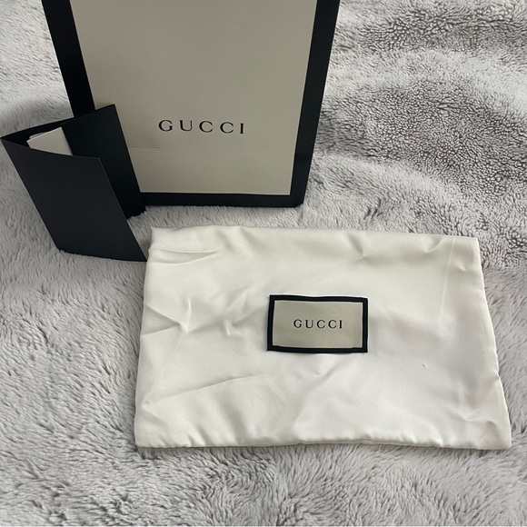 Gucci Black Belt with Gold Double G Buckle - Picture 12 of 15